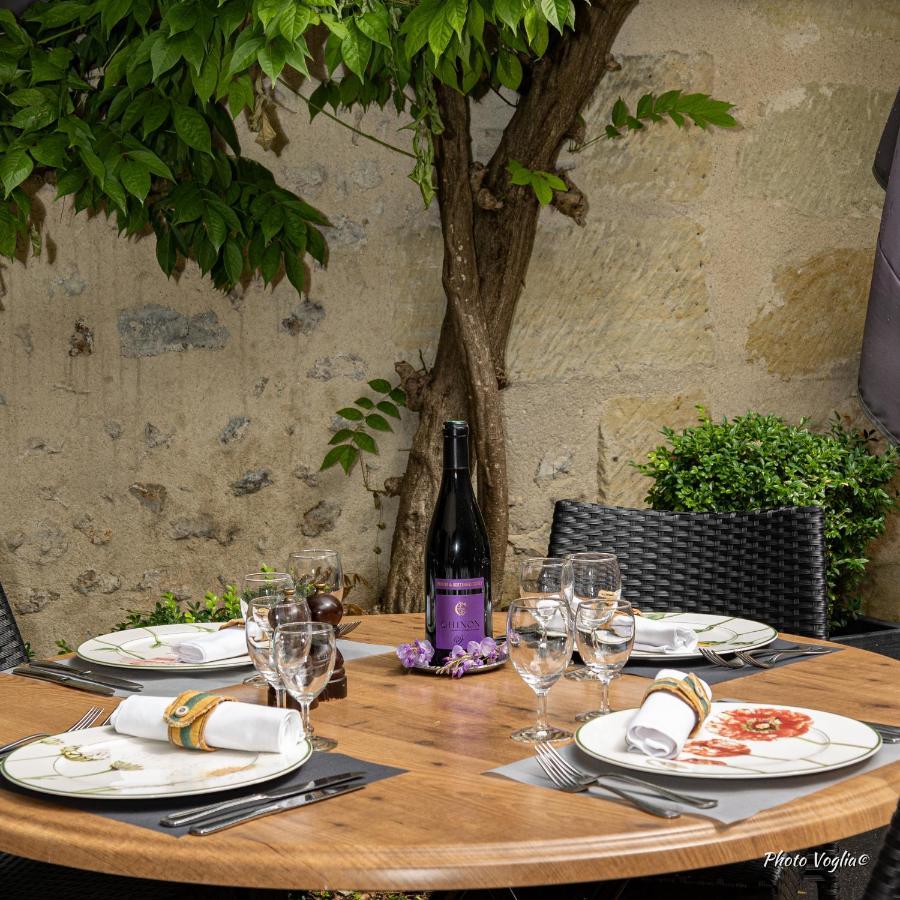 Logis Auberge Le Colombien - Hotel Et Restaurant Villandry Bagian luar foto