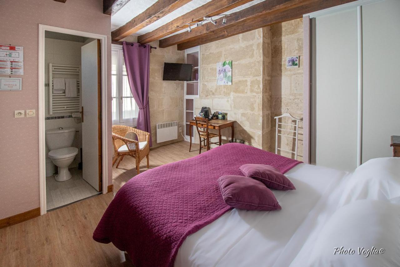Logis Auberge Le Colombien - Hotel Et Restaurant Villandry Bagian luar foto