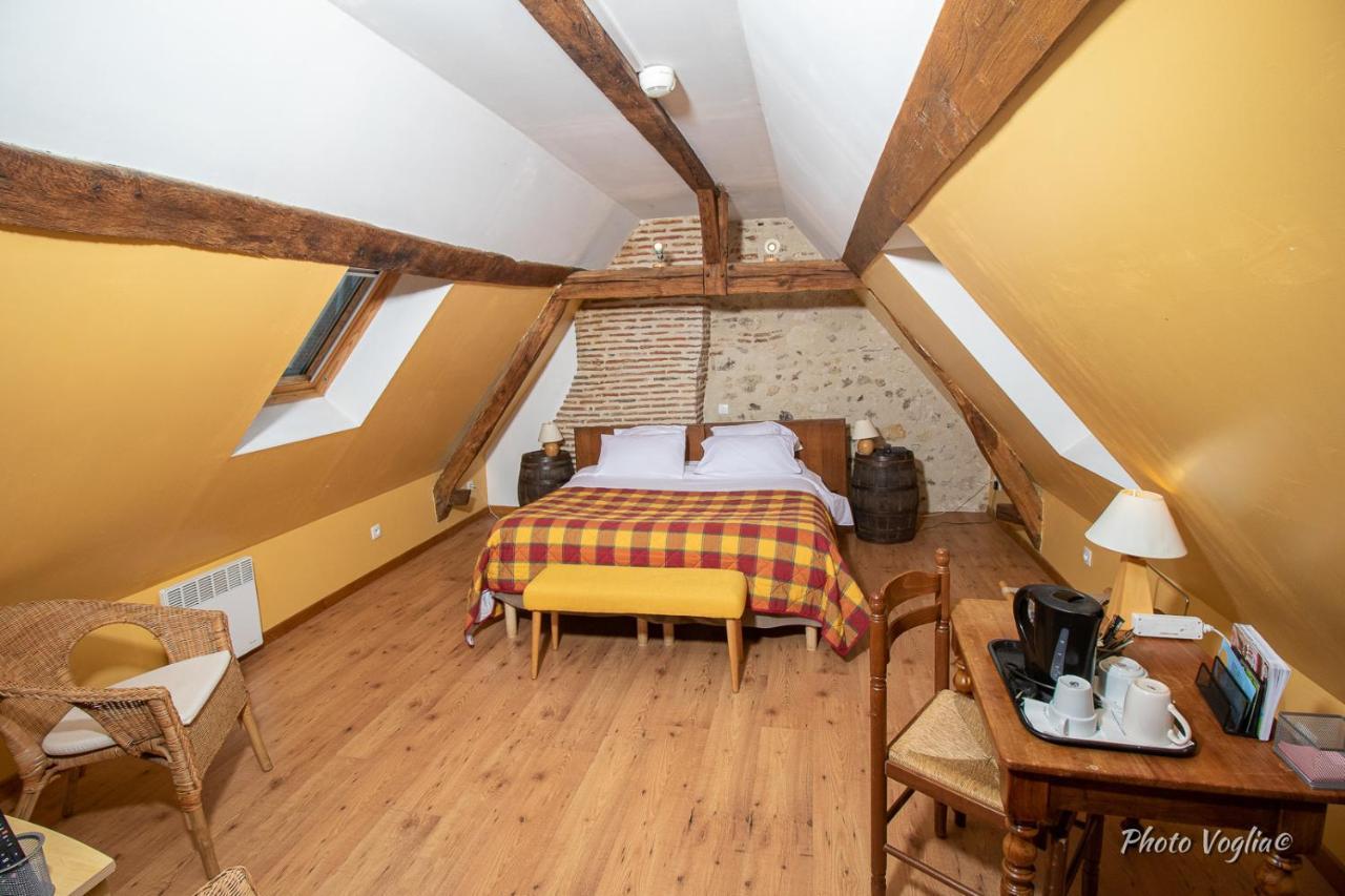 Logis Auberge Le Colombien - Hotel Et Restaurant Villandry Bagian luar foto